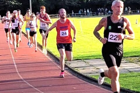 Road Running Trio Ran Fast At Sale Sizzler 5k.